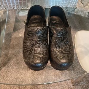 Shoes black size size 8